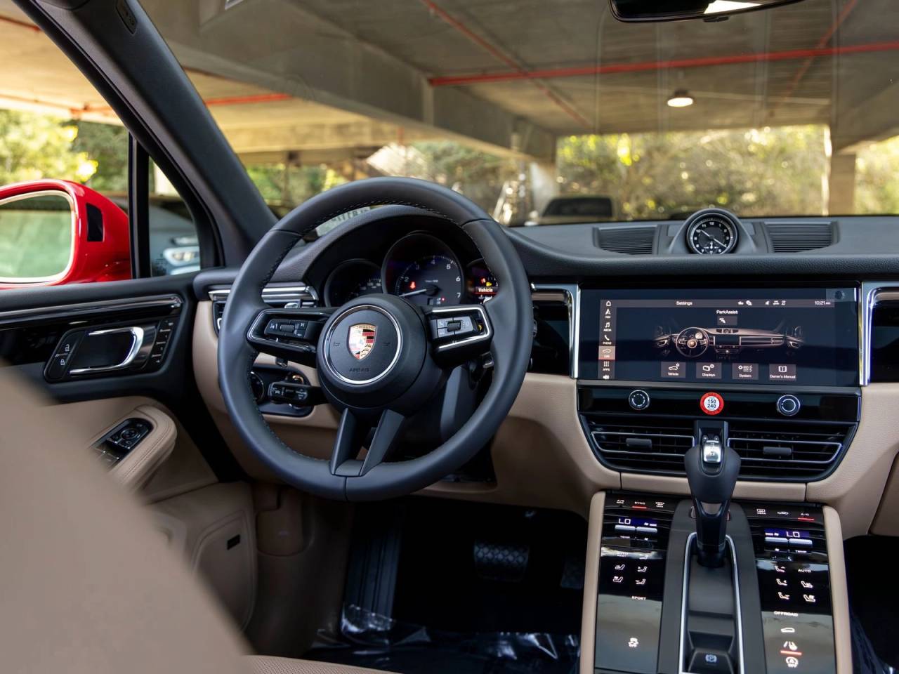 2026 Porsche Macan Base