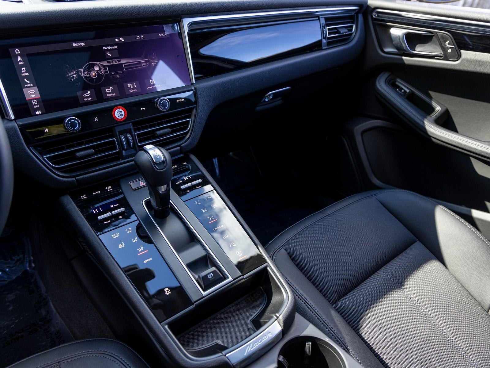 2025 Porsche Macan Macan