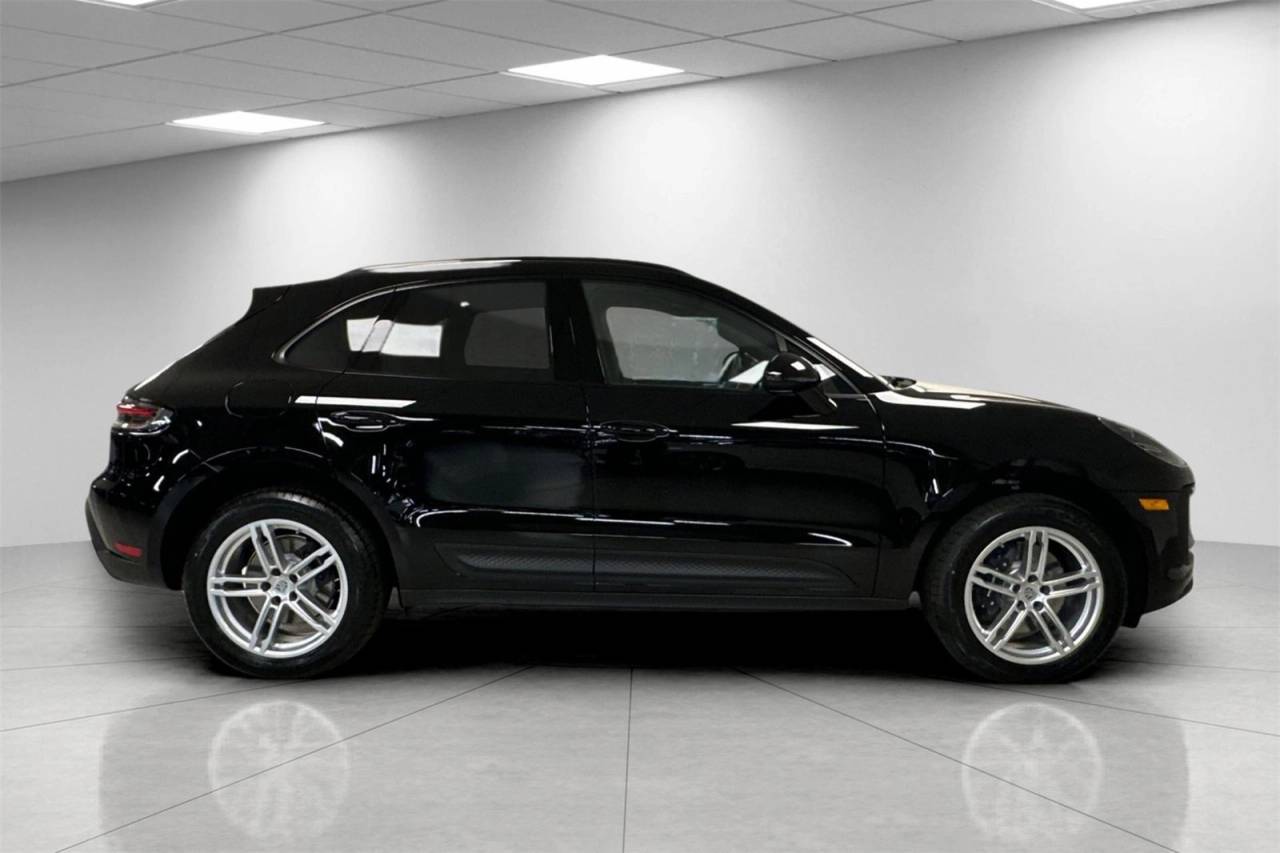 2025 Porsche Macan Macan