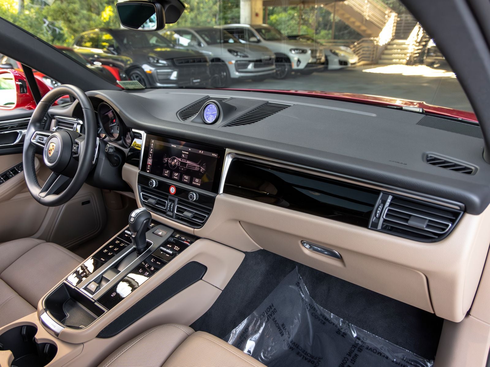 2026 Porsche Macan Base
