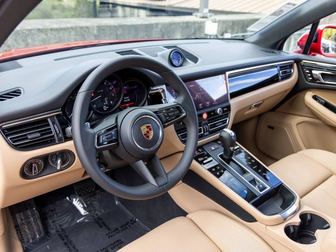 2026 Porsche Macan Base