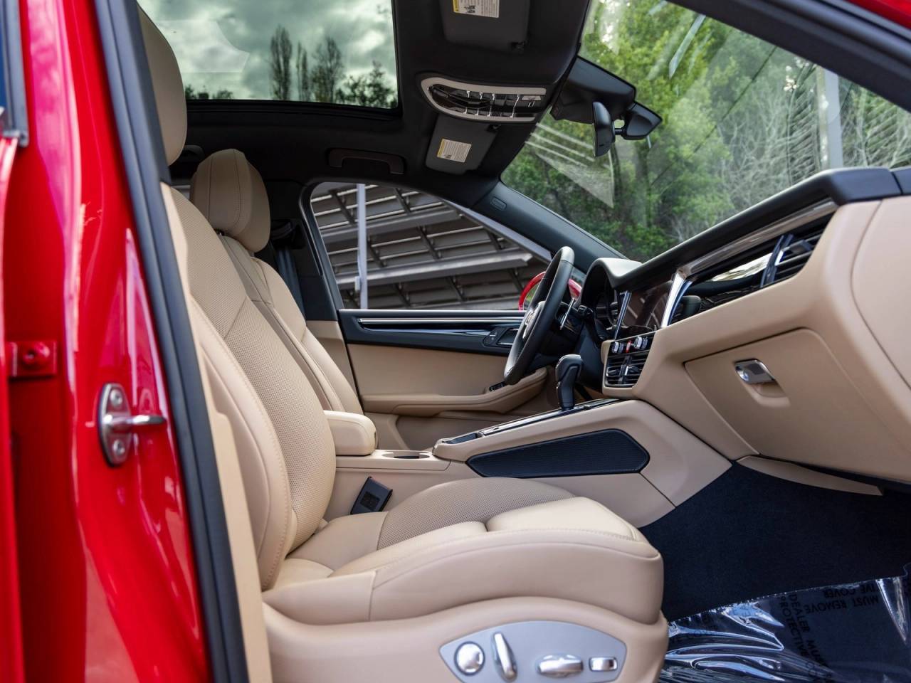 2026 Porsche Macan Base