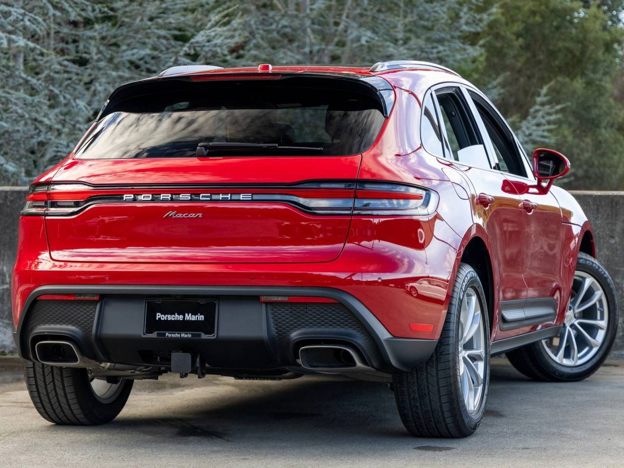 2026 Porsche Macan Base
