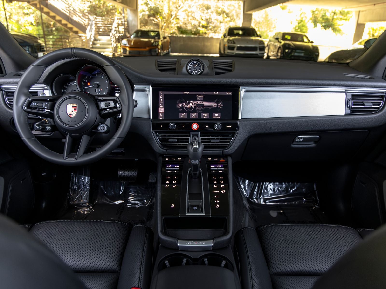 2026 Porsche Macan Base