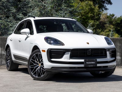 2026 Porsche Macan Base