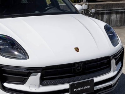 2026 Porsche Macan Base