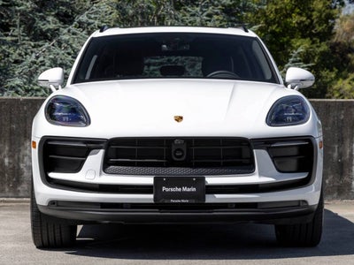 2026 Porsche Macan Base
