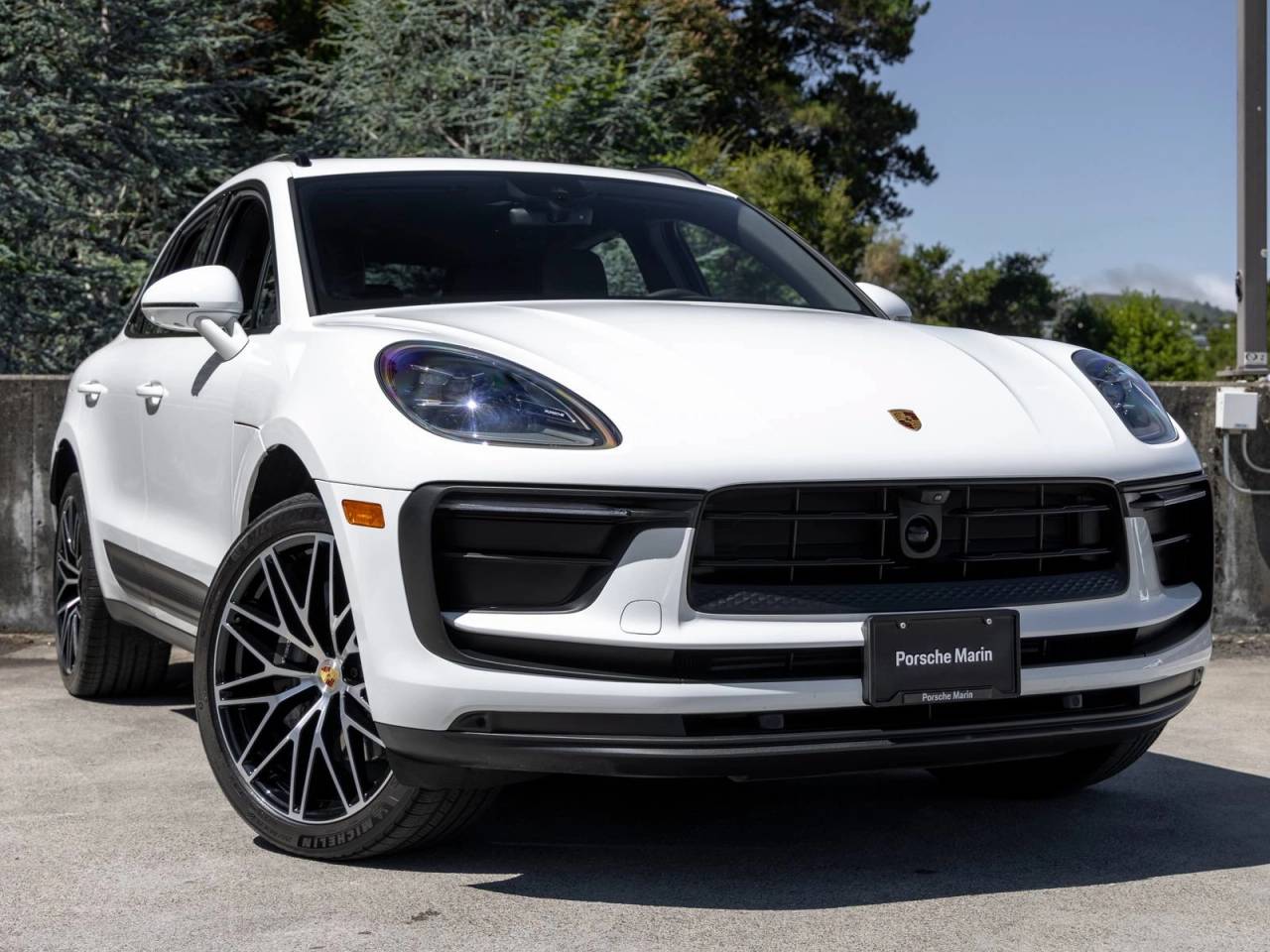 2026 Porsche Macan Base