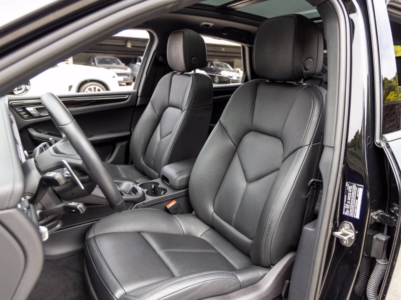 2026 Porsche Macan Macan