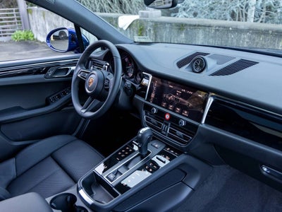 2026 Porsche Macan Macan