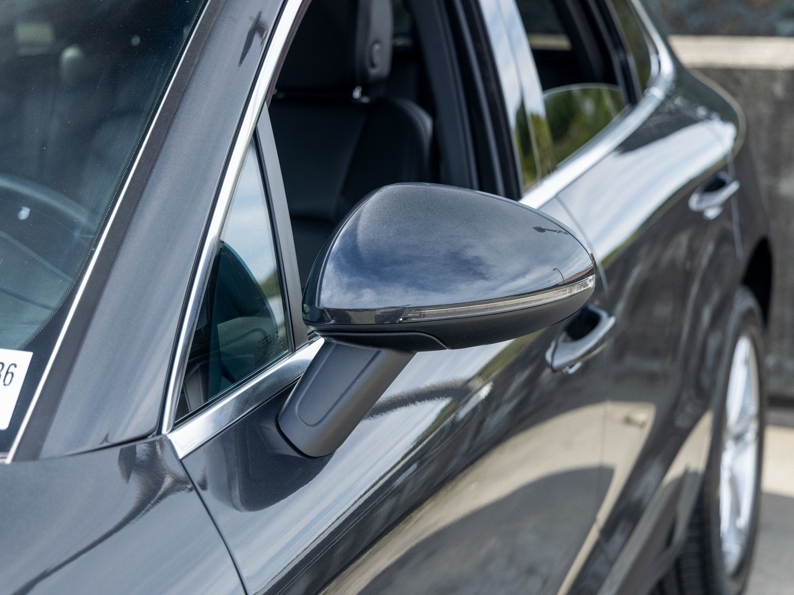 2021 Porsche Macan Base