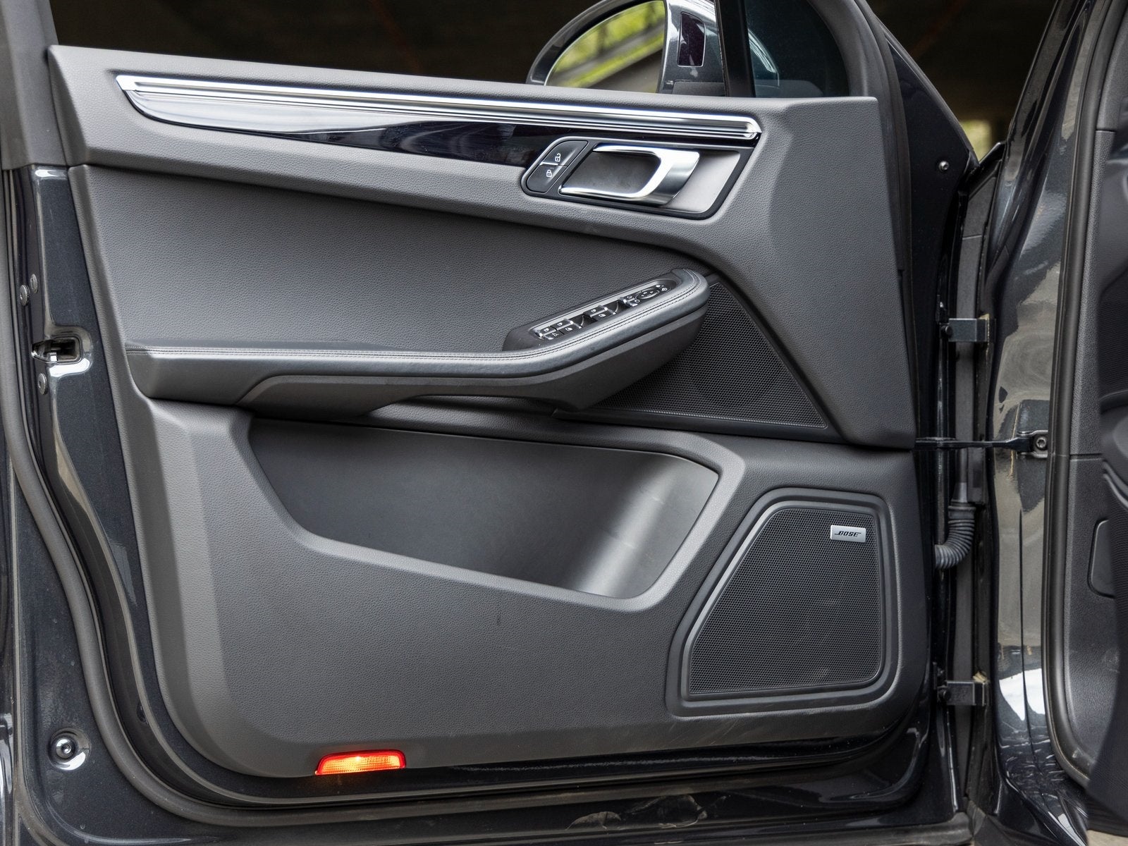 2021 Porsche Macan Base