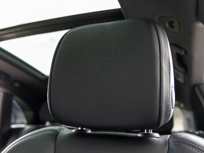 2021 Porsche Macan Base