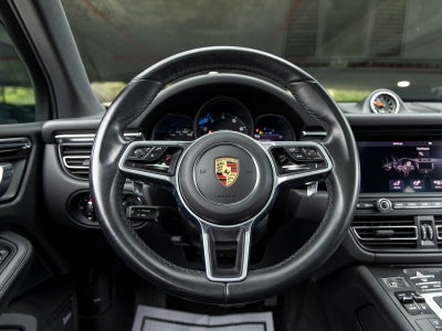 2021 Porsche Macan Base