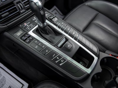 2021 Porsche Macan Base