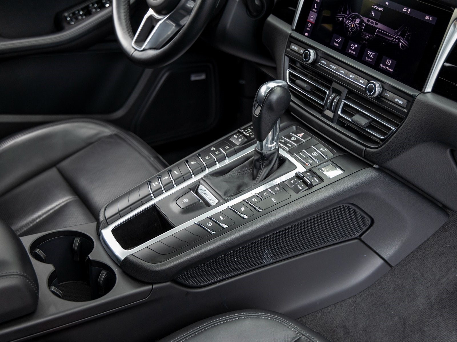 2021 Porsche Macan Base