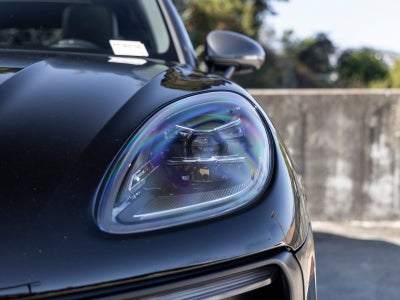 2023 Porsche Macan Macan T