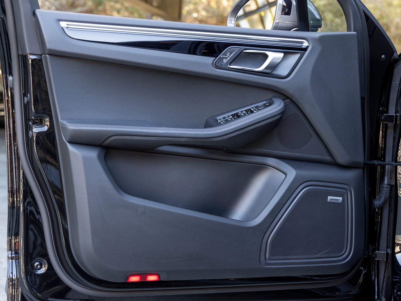 2023 Porsche Macan Macan T