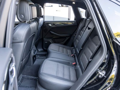 2023 Porsche Macan Macan T