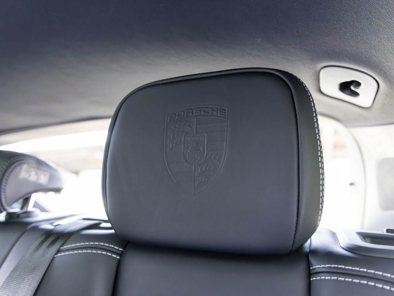 2023 Porsche Macan Macan T