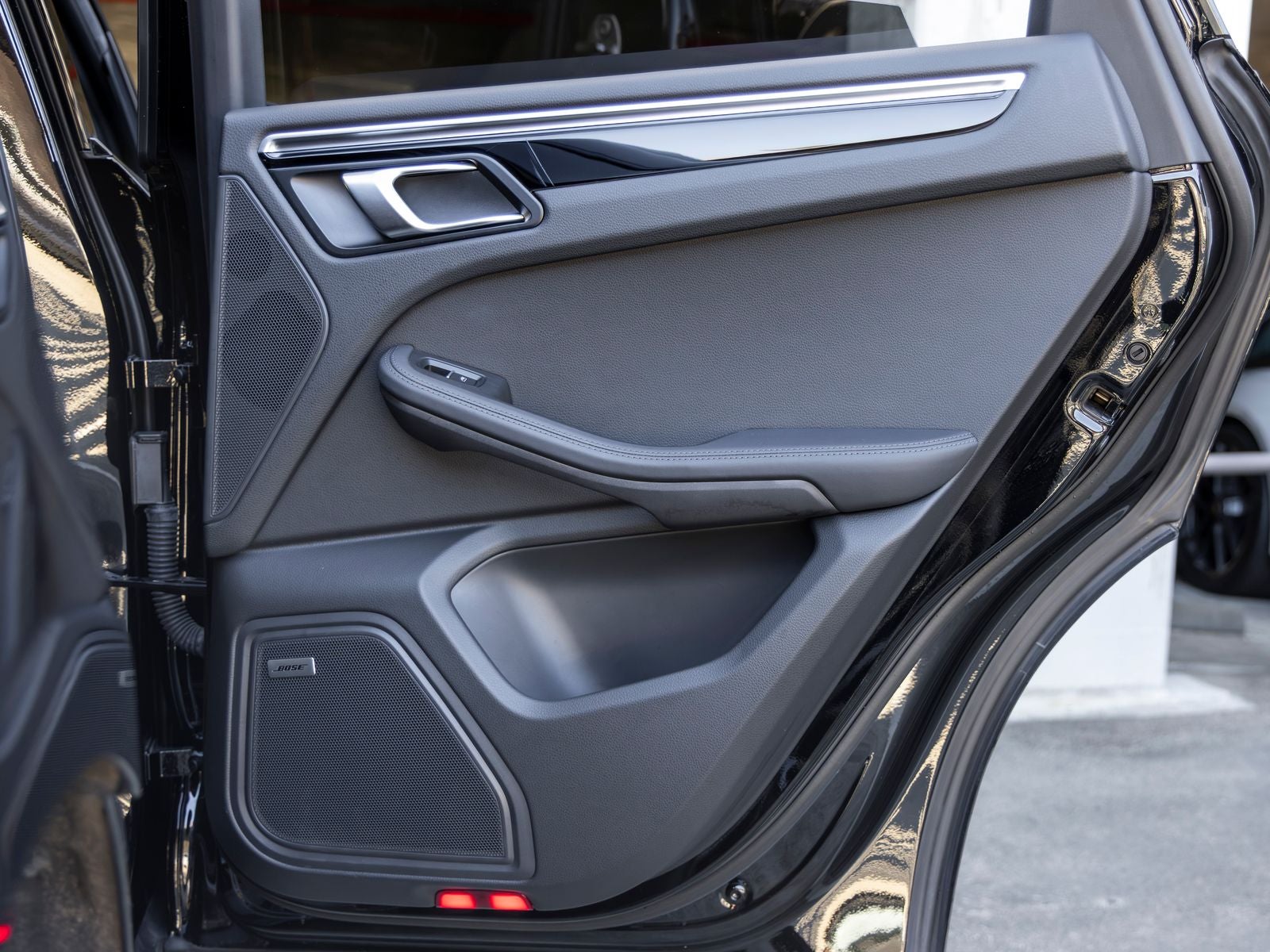 2023 Porsche Macan Macan T