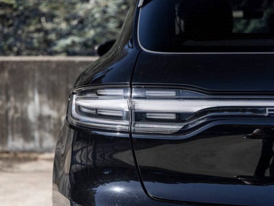 2023 Porsche Macan Macan T