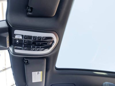 2023 Porsche Macan Macan T