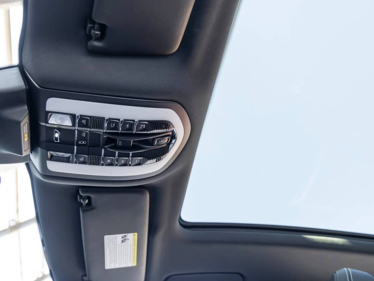 2023 Porsche Macan Macan T