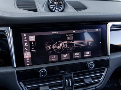 2023 Porsche Macan Macan T