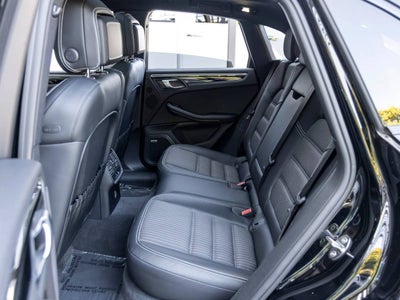 2023 Porsche Macan Macan T