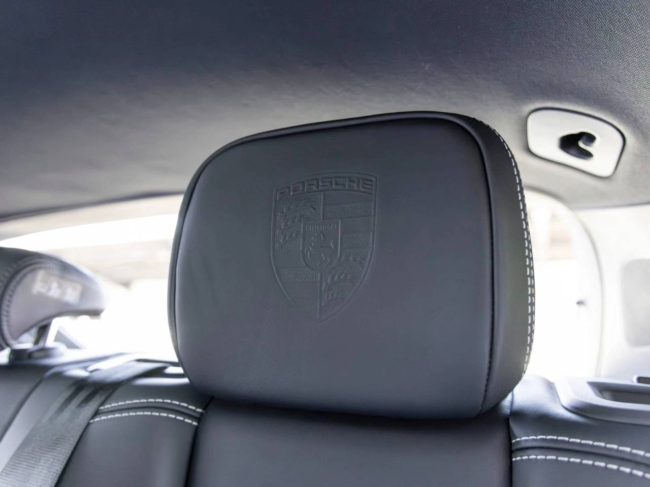 2023 Porsche Macan Macan T