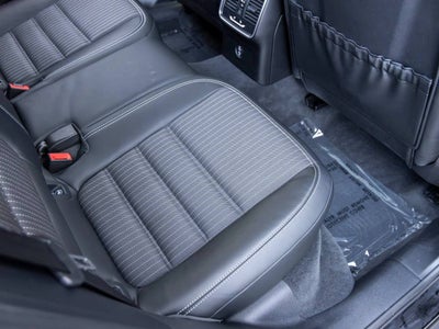2023 Porsche Macan Macan T