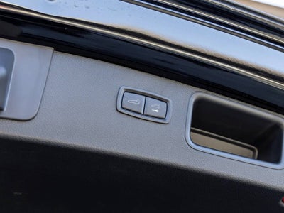 2023 Porsche Macan Macan T