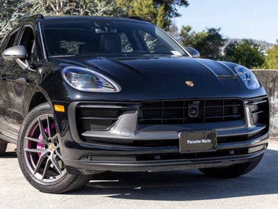 2023 Porsche Macan Macan T