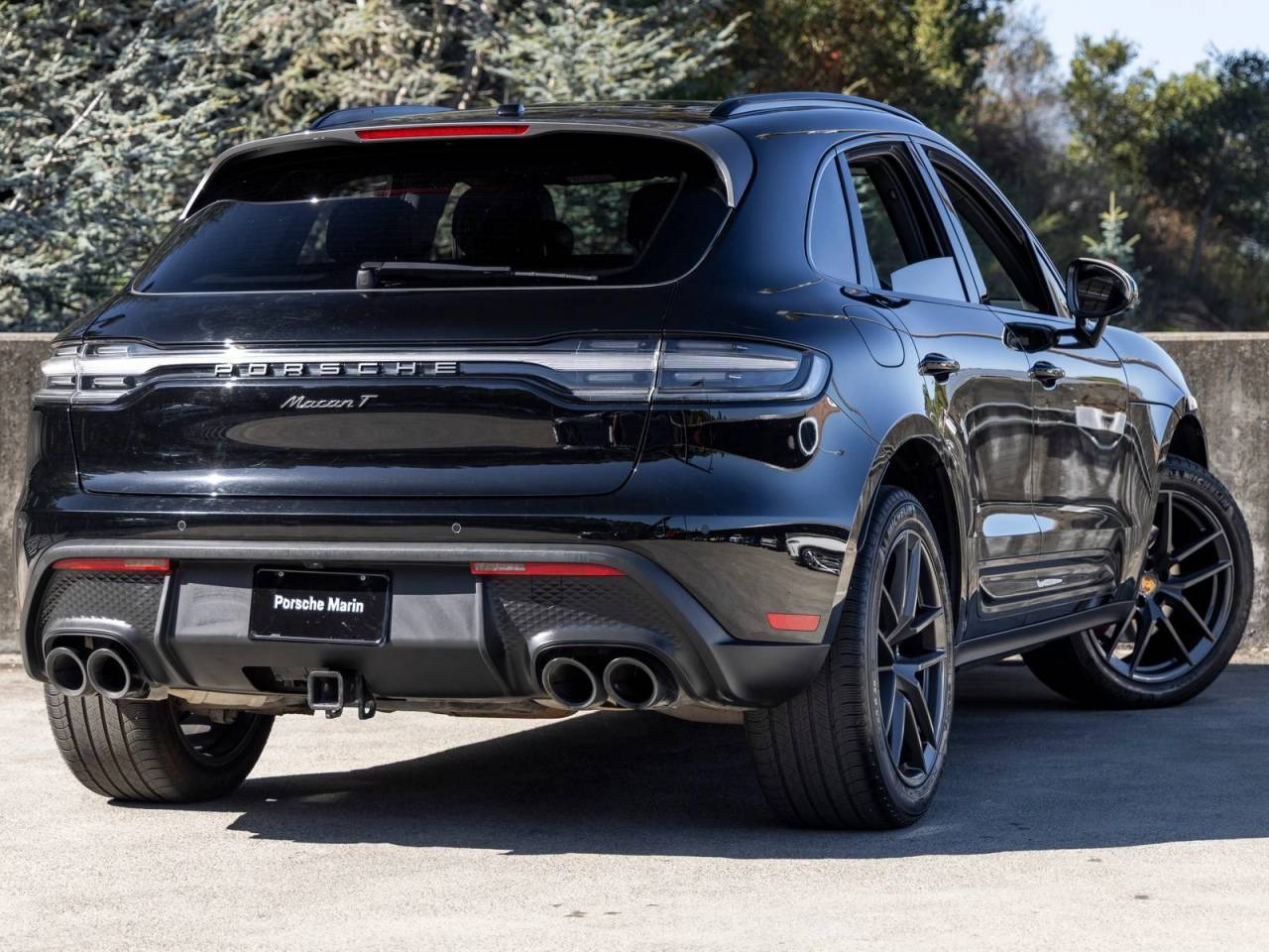2023 Porsche Macan Macan T