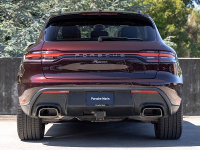 2026 Porsche Macan Base