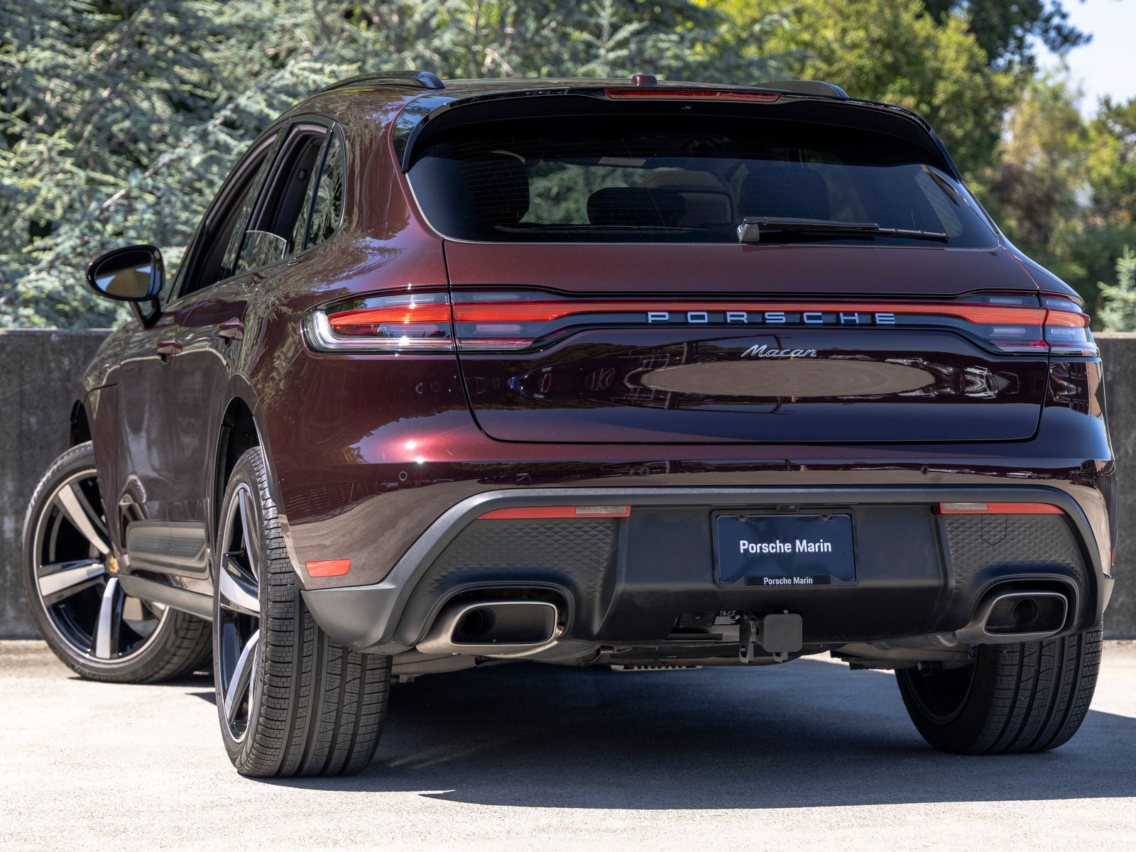 2026 Porsche Macan Base