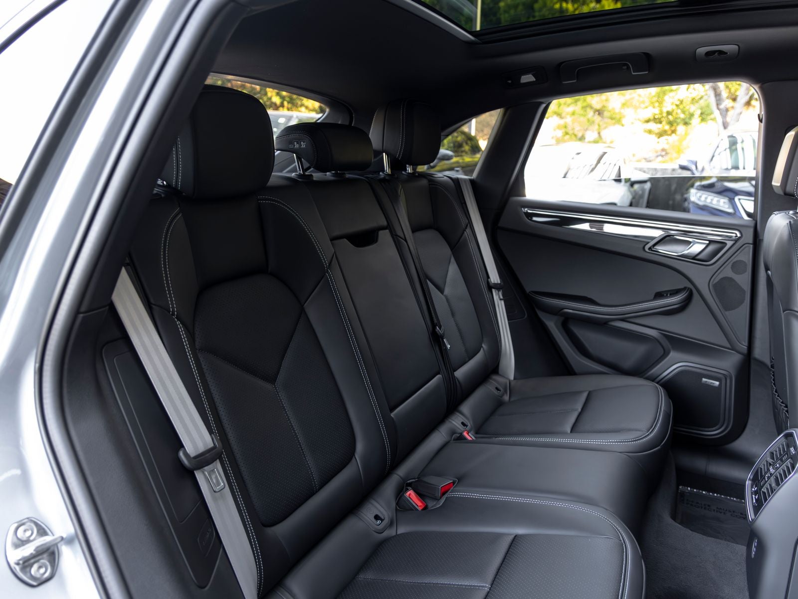 2026 Porsche Macan Macan T