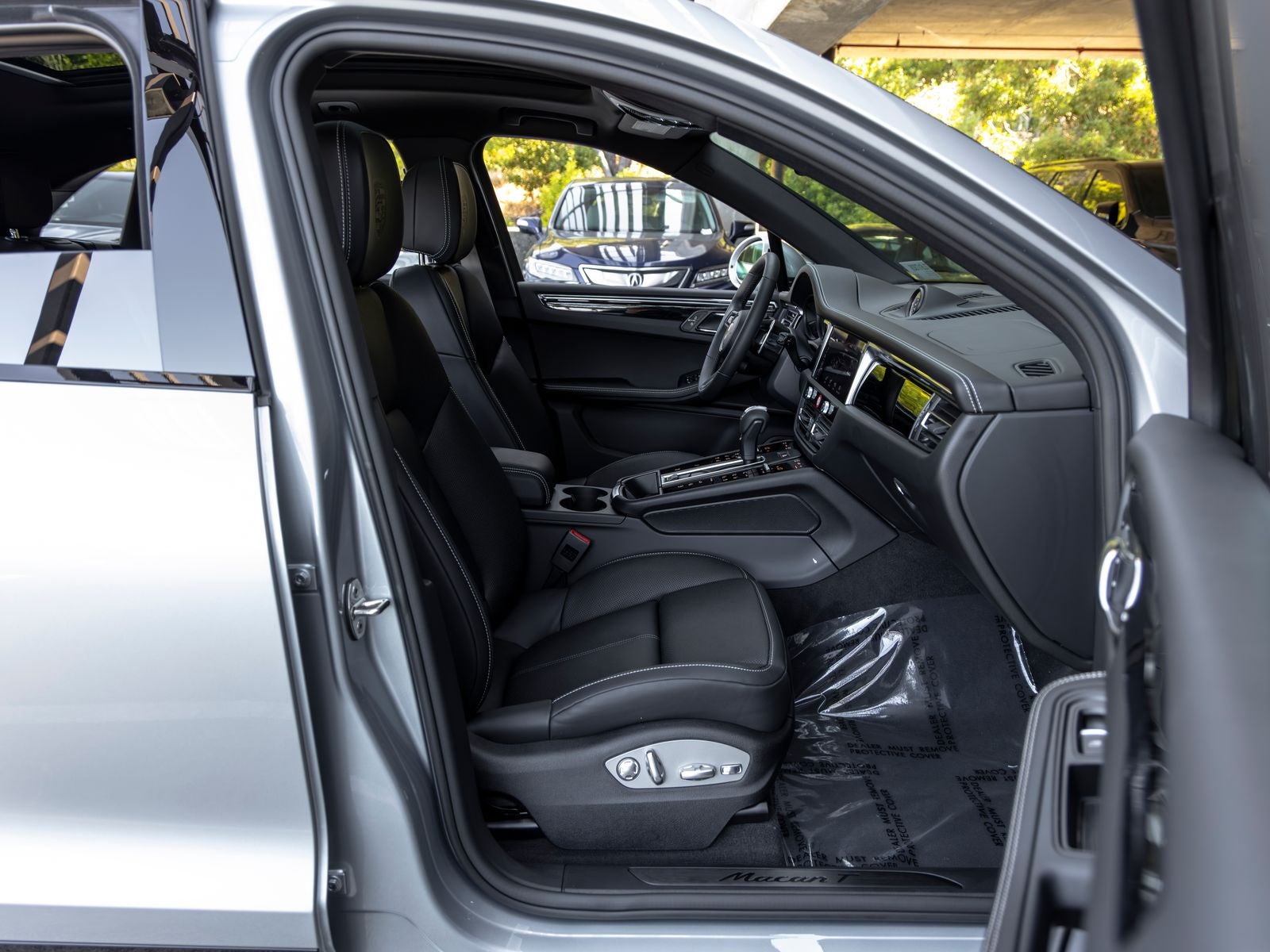 2026 Porsche Macan Macan T