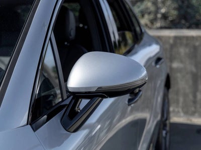 2026 Porsche Macan Macan T