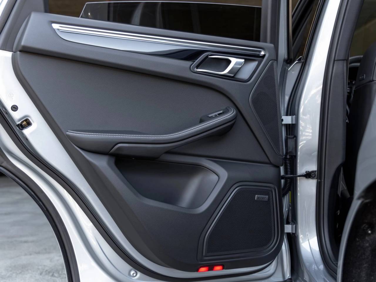 2026 Porsche Macan Macan T