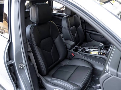 2026 Porsche Macan Macan T