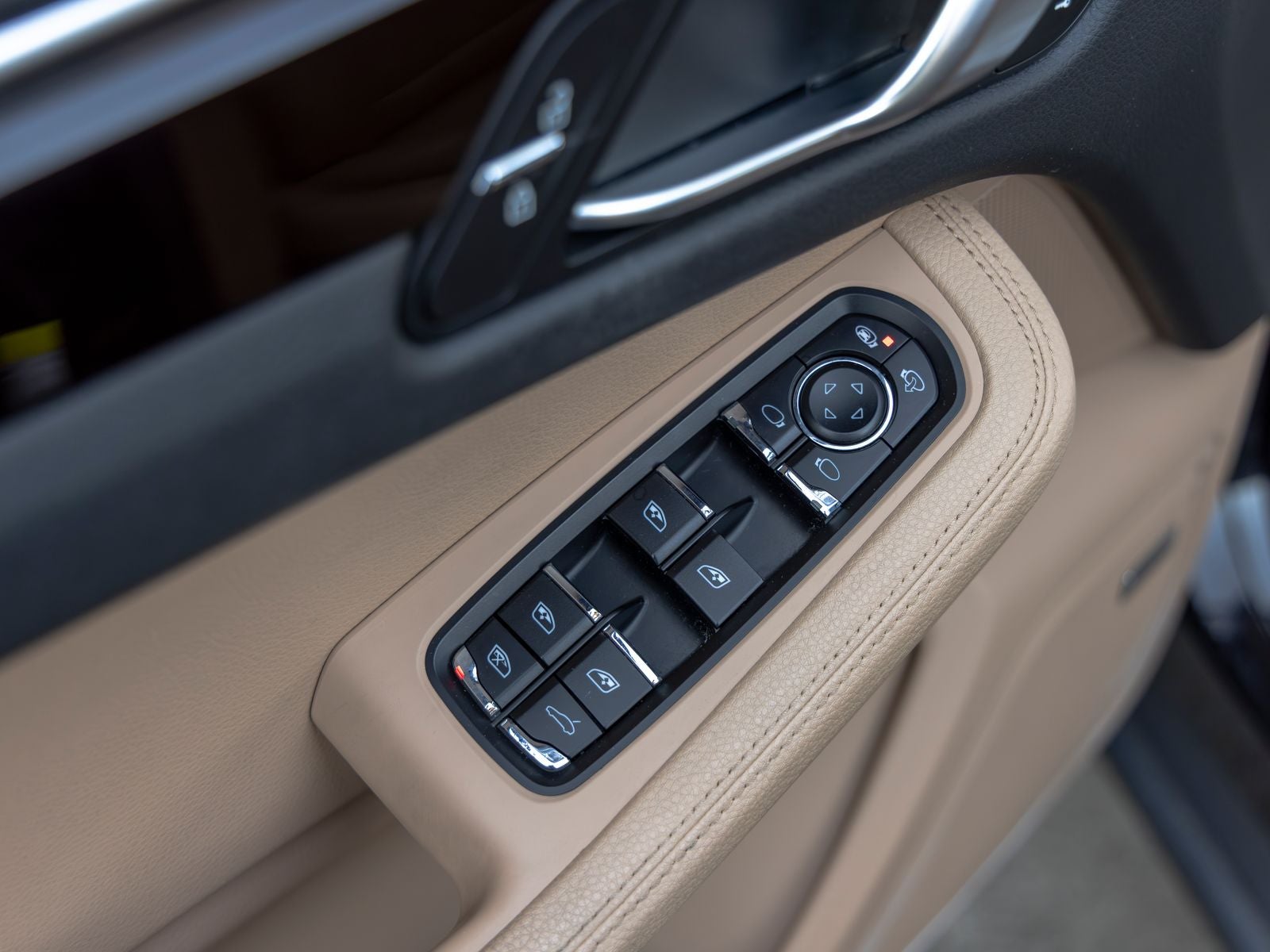 2020 Porsche Macan Macan