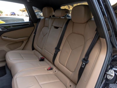 2020 Porsche Macan Macan