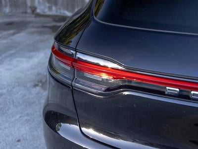 2020 Porsche Macan Macan