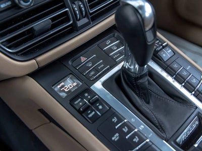 2020 Porsche Macan Macan
