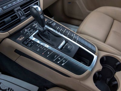 2020 Porsche Macan Macan