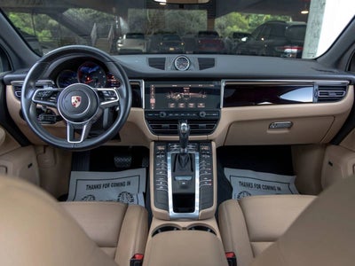 2020 Porsche Macan Macan