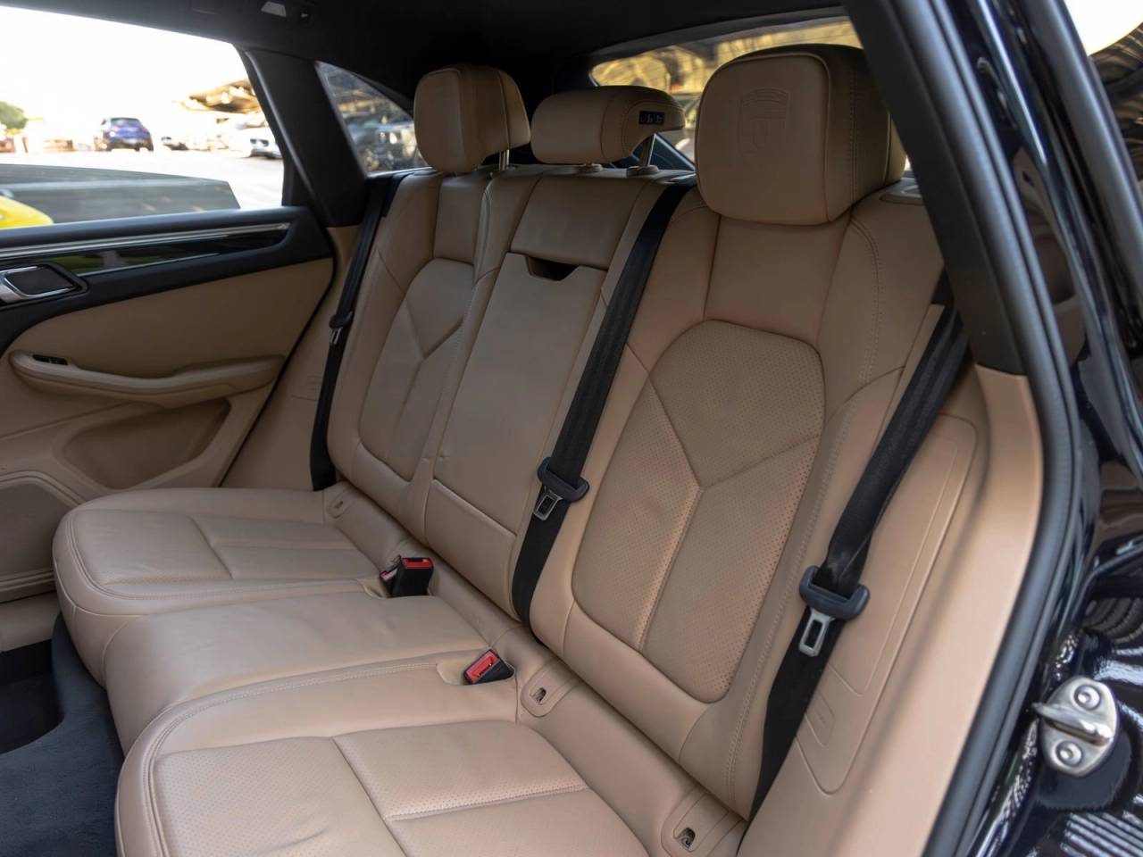 2020 Porsche Macan Macan