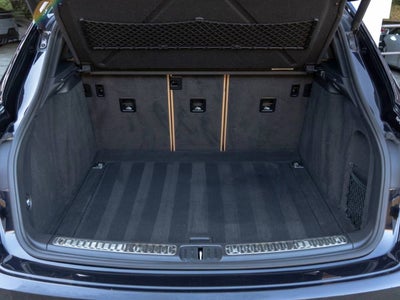 2020 Porsche Macan Macan